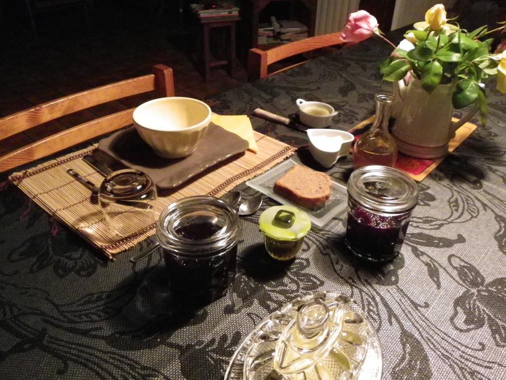 Thueyts Le Cabanon Bed & Breakfast エクステリア 写真